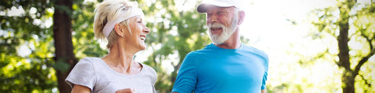 Pareja saludable corriendo