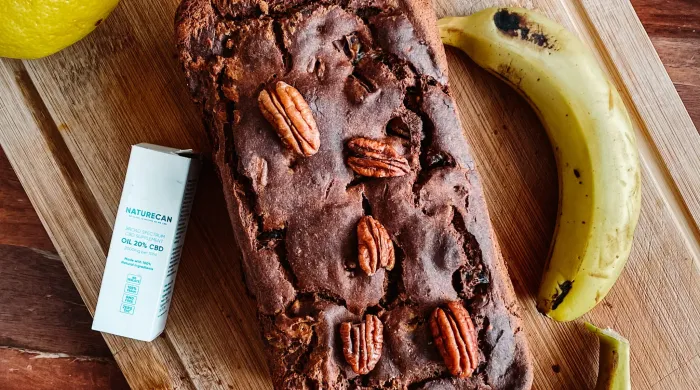 banana bread vegano con cbd