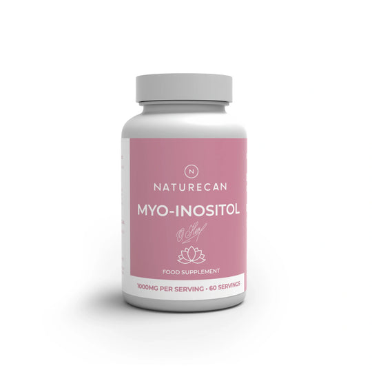 Un frasco blanco del complemento alimenticio Naturecan Myo-Inositol, con una etiqueta rosa y un tapón gris, que aparece sobre un fondo blanco con una sombra suave.